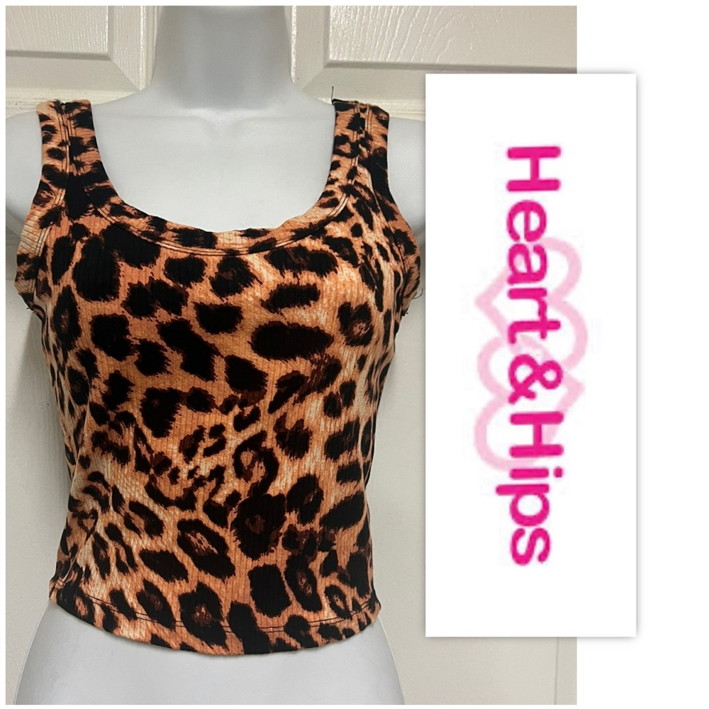 Hearts & Hips Leopard Stretch Cropped Tank Top